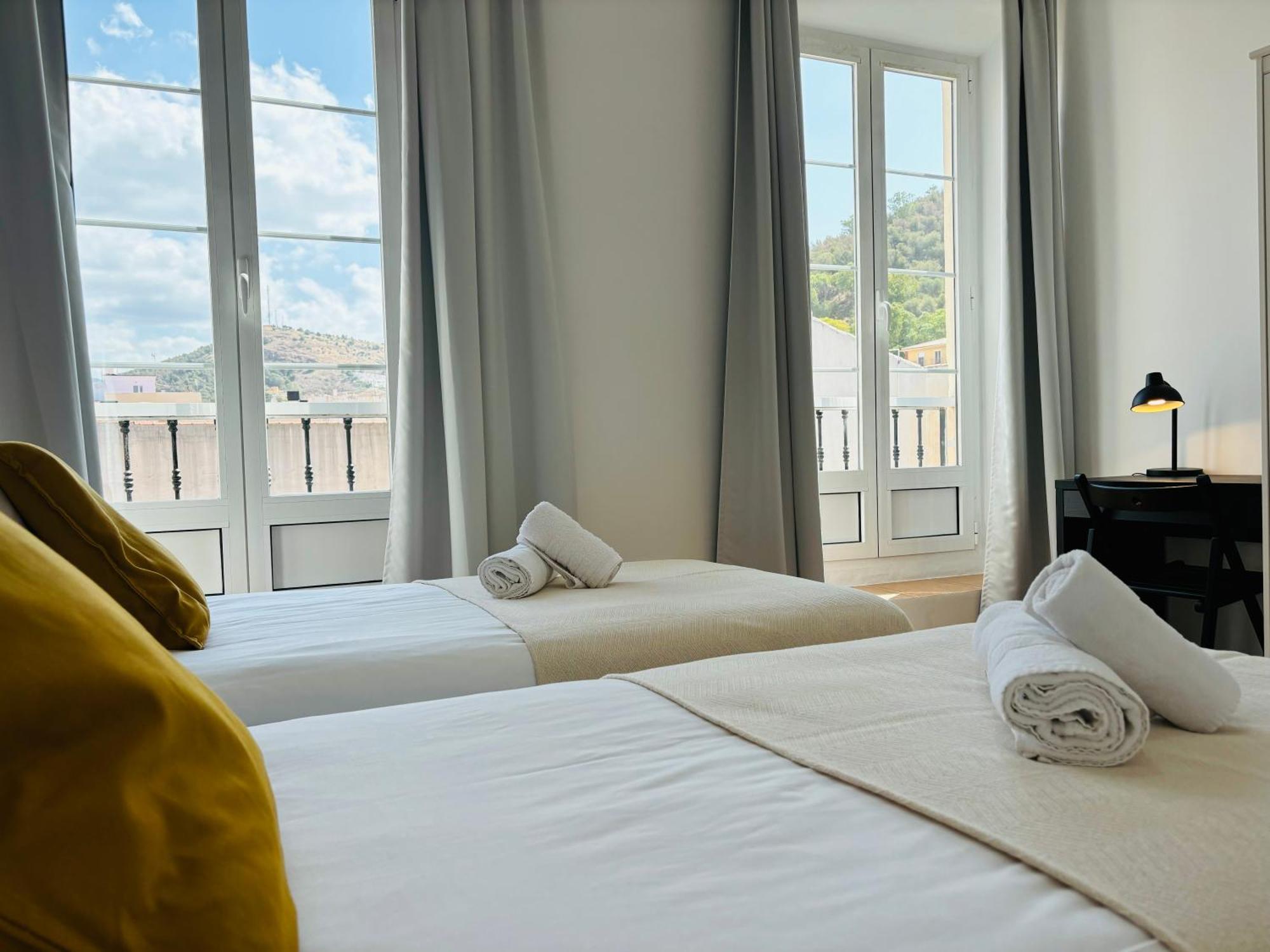 Apartamentos Alcazaba Malaga Bagian luar foto